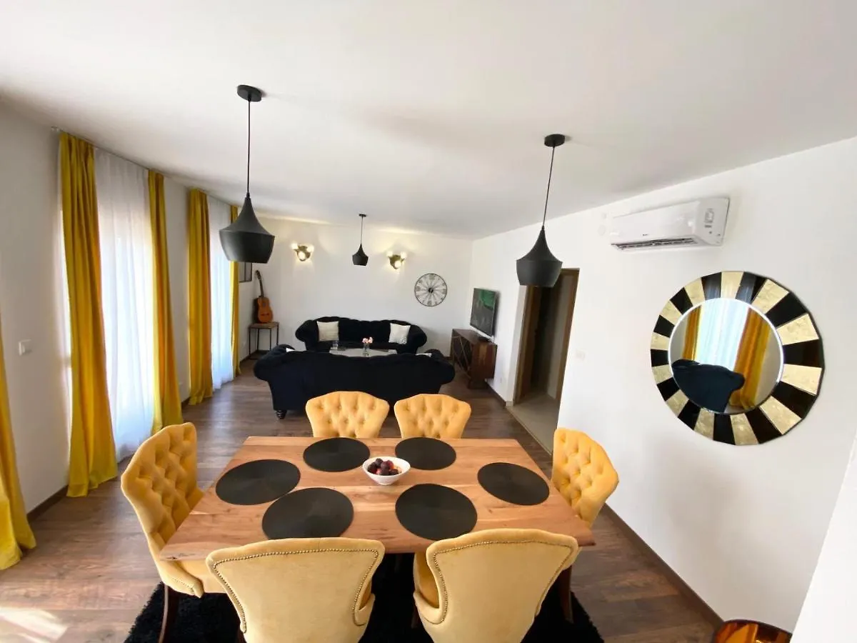 Blackpearl Apartment Сплит