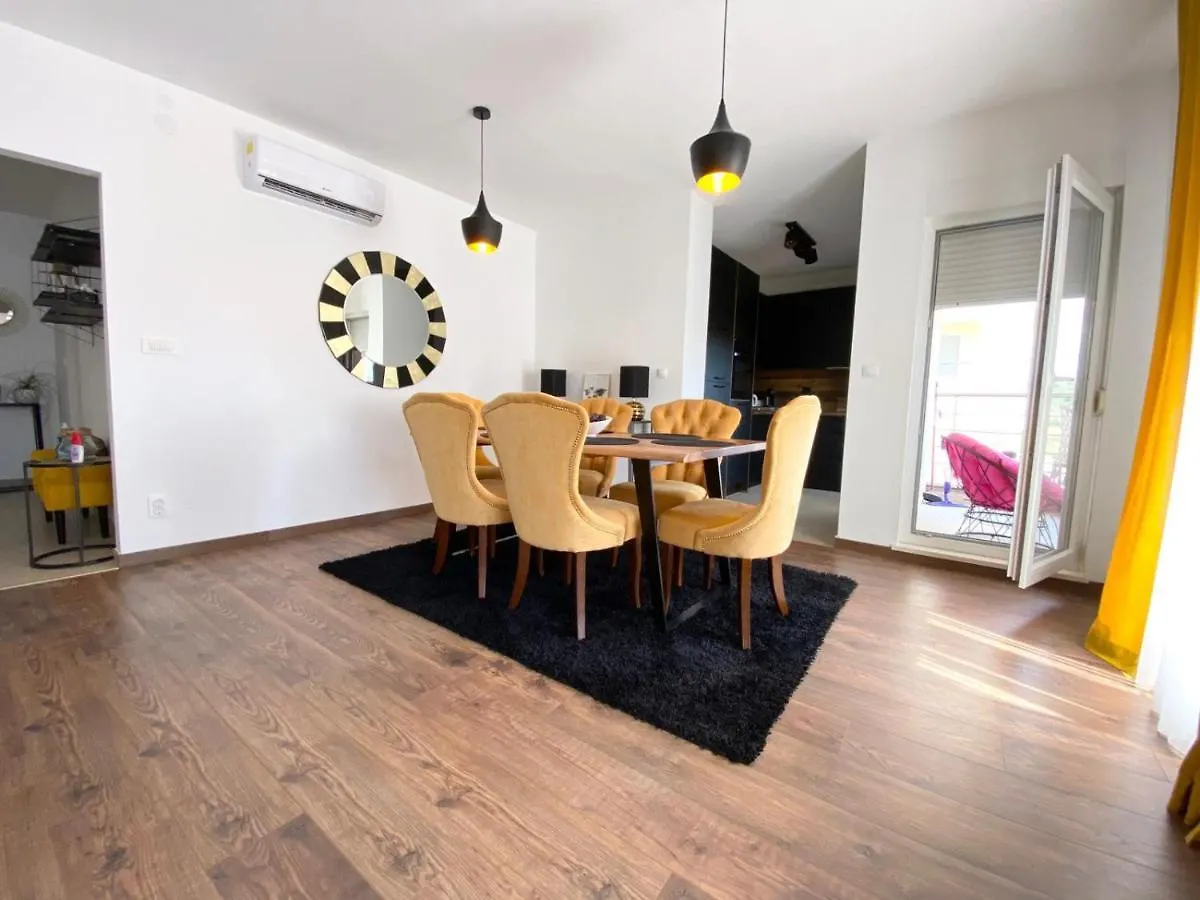 Blackpearl Apartment Сплит